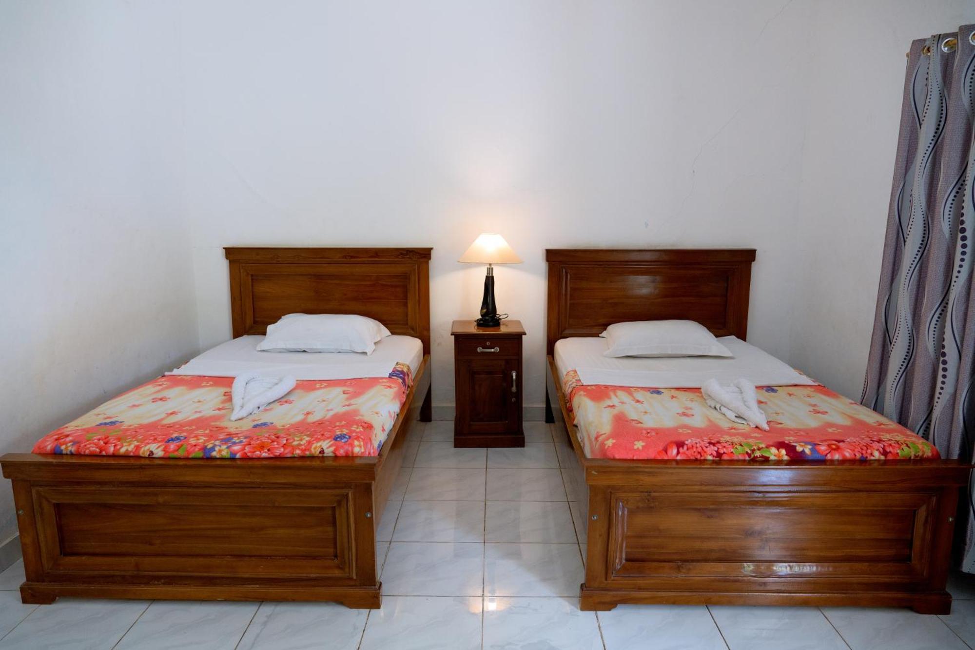 Hotel Green Prundi Labuan Bajo Esterno foto