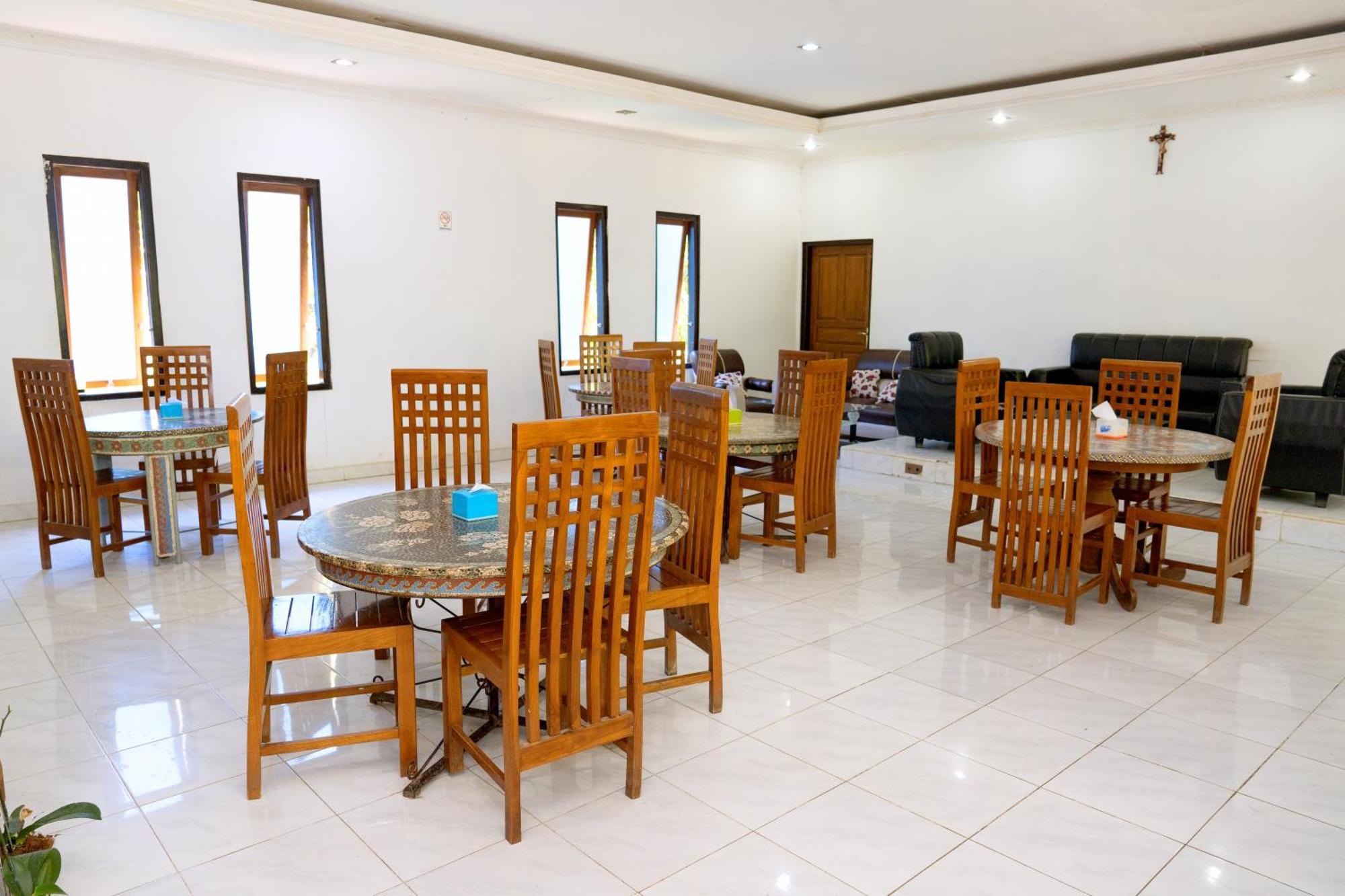 Hotel Green Prundi Labuan Bajo Esterno foto