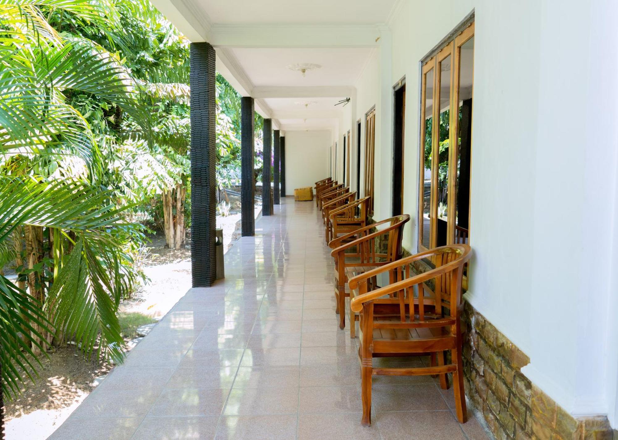 Hotel Green Prundi Labuan Bajo Esterno foto