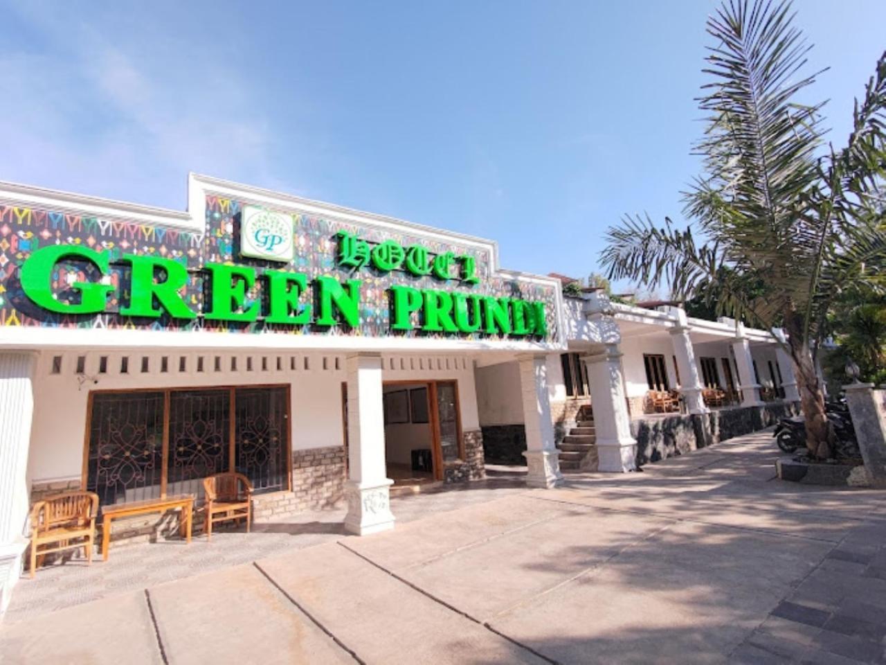 Hotel Green Prundi Labuan Bajo Esterno foto
