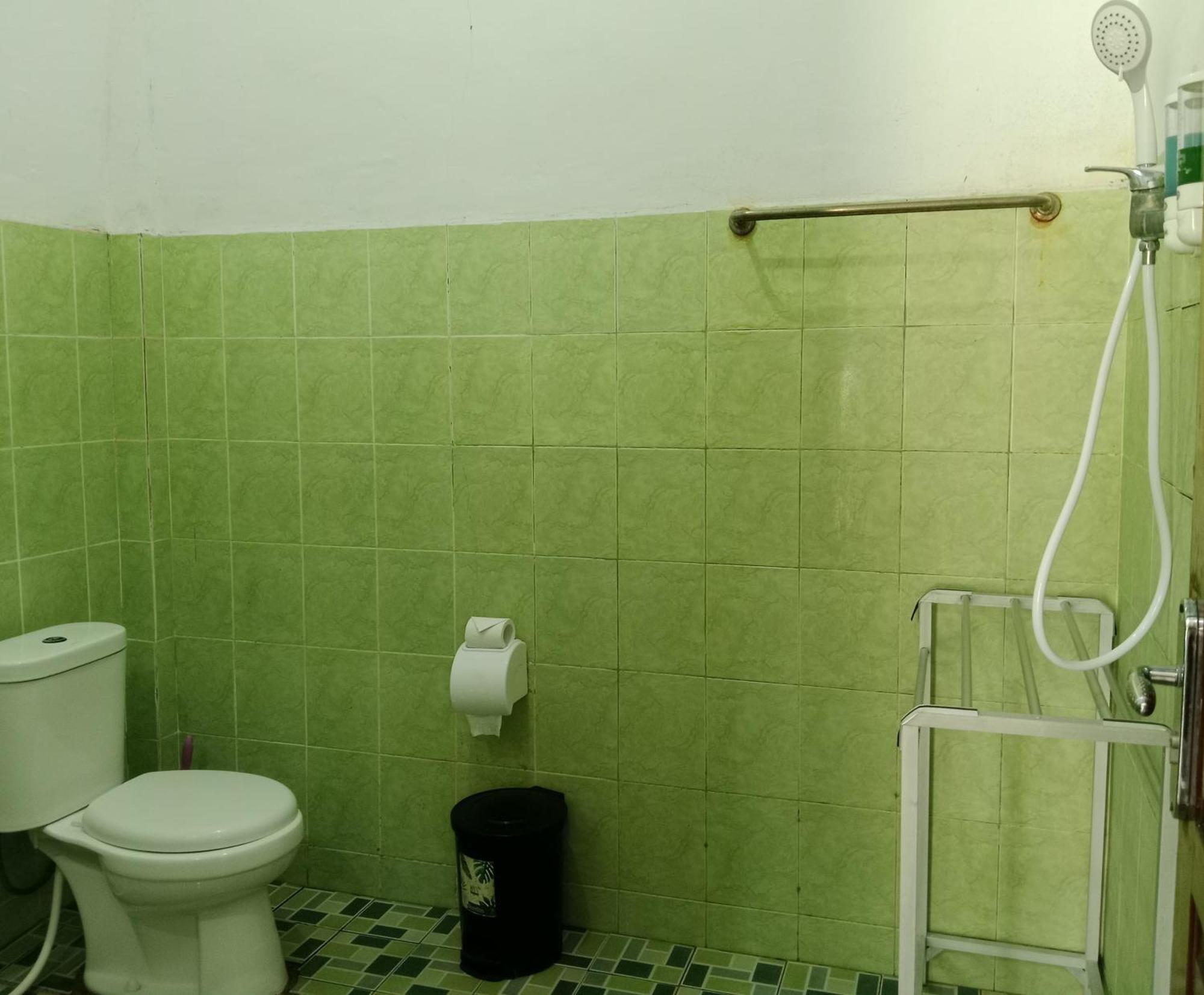 Hotel Green Prundi Labuan Bajo Esterno foto