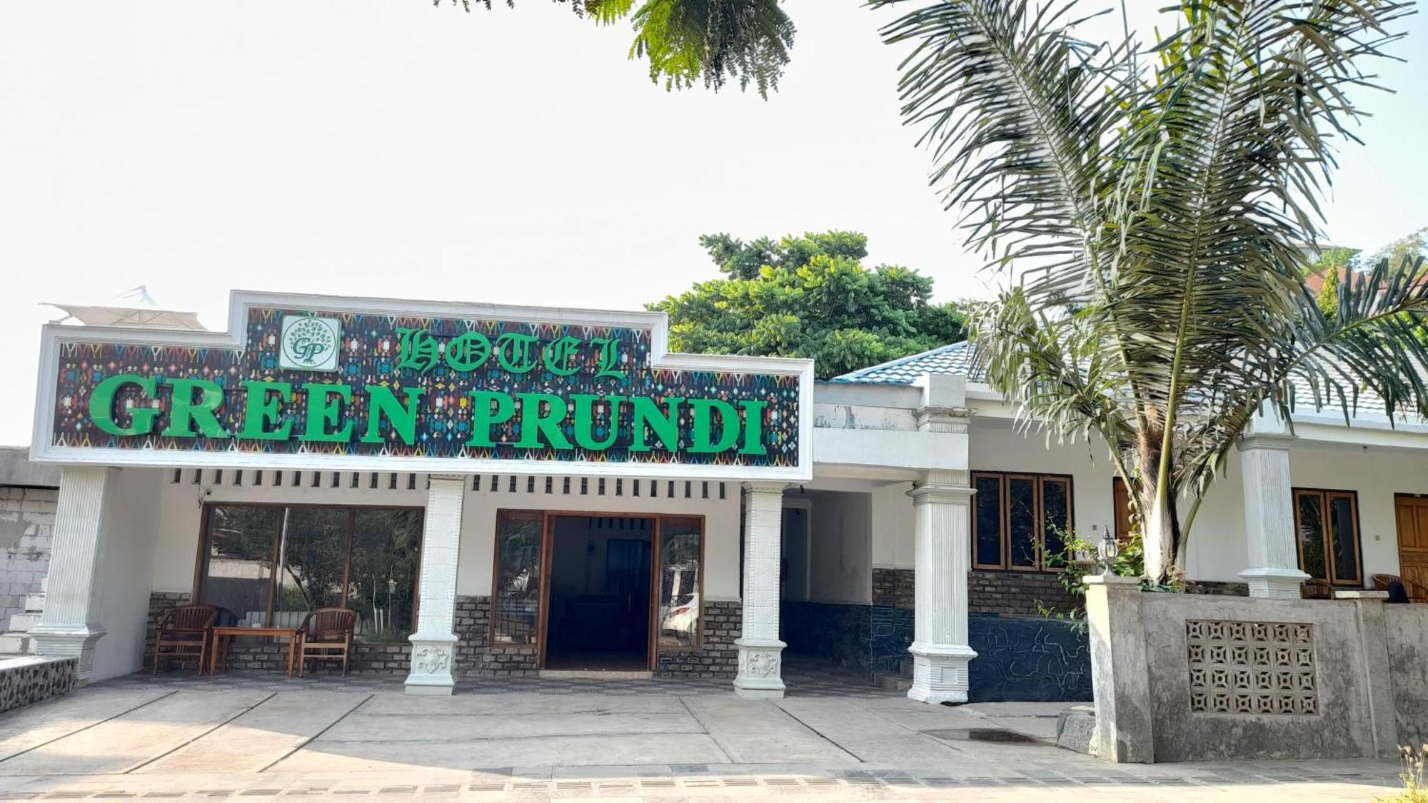Hotel Green Prundi Labuan Bajo Esterno foto