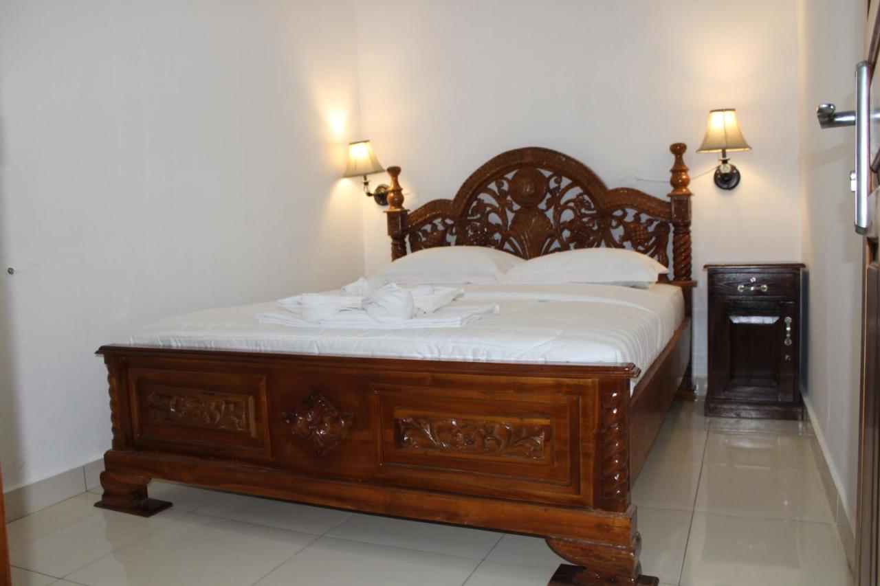 Hotel Green Prundi Labuan Bajo Esterno foto